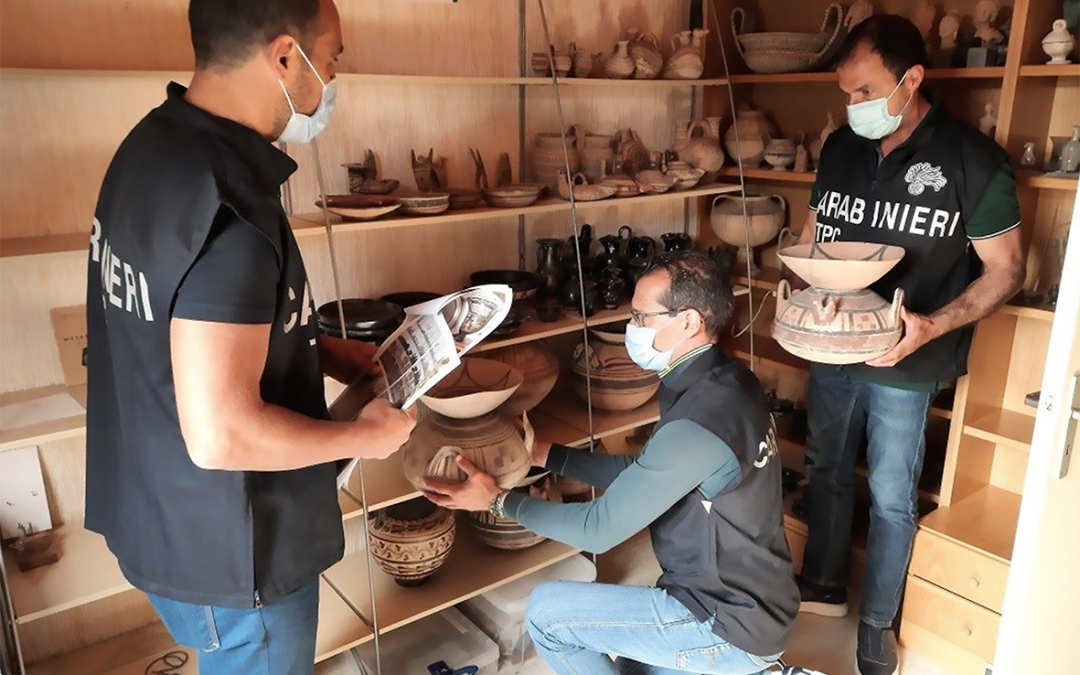 WHAT REALLY HAPPENED OVER THE SEIZURE OF €11 MILLIon collection of Apulian artefacts?